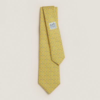 ★ エルメス　HERMES ネクタイ　イエロー　総柄　H柄　うさぎ　羊　鶏 HERMES エルメス ネクタイ シルク 絹 H柄 動物 兎 羊 鶏 - メルカリ